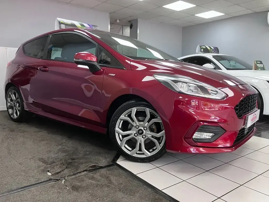 Used Ford Fiesta ST-Line 95 HP (69 kW) 2021 Red Hatchback