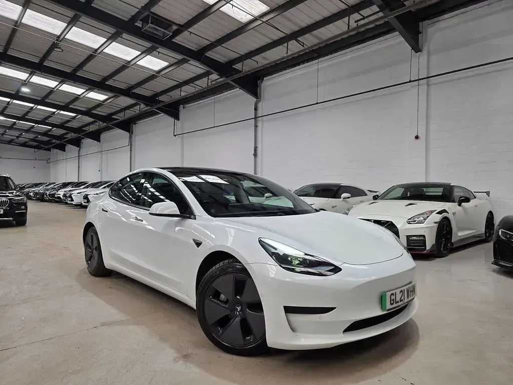 Used Tesla Model 3 Long Range AWD 366 kW (498 HP) 2021 White Sedan