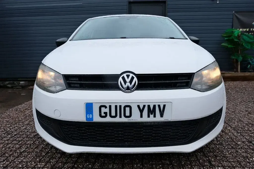 Used VW Polo S 60 HP (44 kW) 2010 White Hatchback