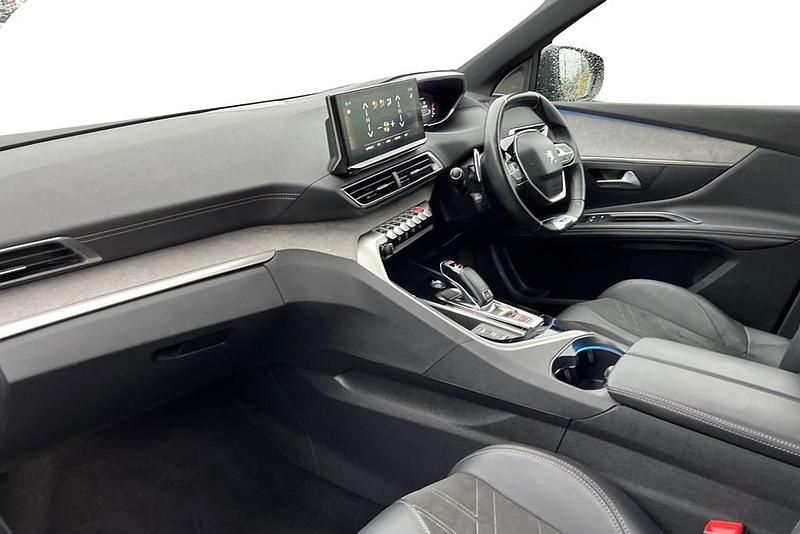 Used Peugeot 3008 Premium 129 HP (94 kW) 2022 Grey SUV