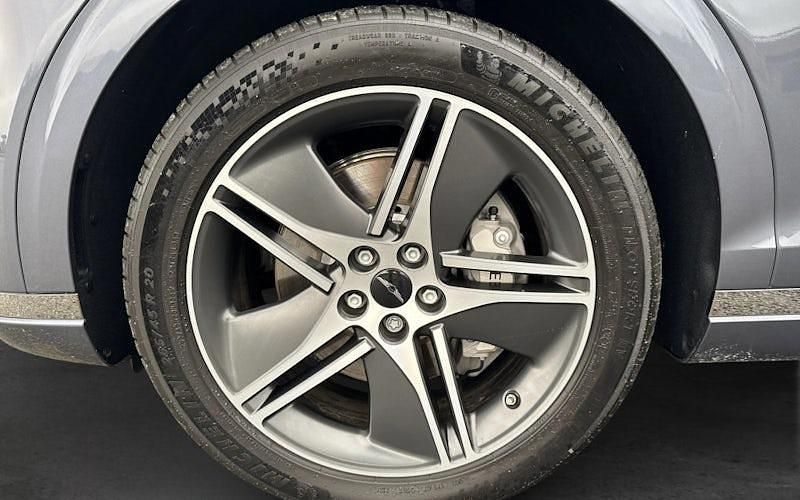 Used Genesis GV70 359 kW (489 HP) 2025 SUV