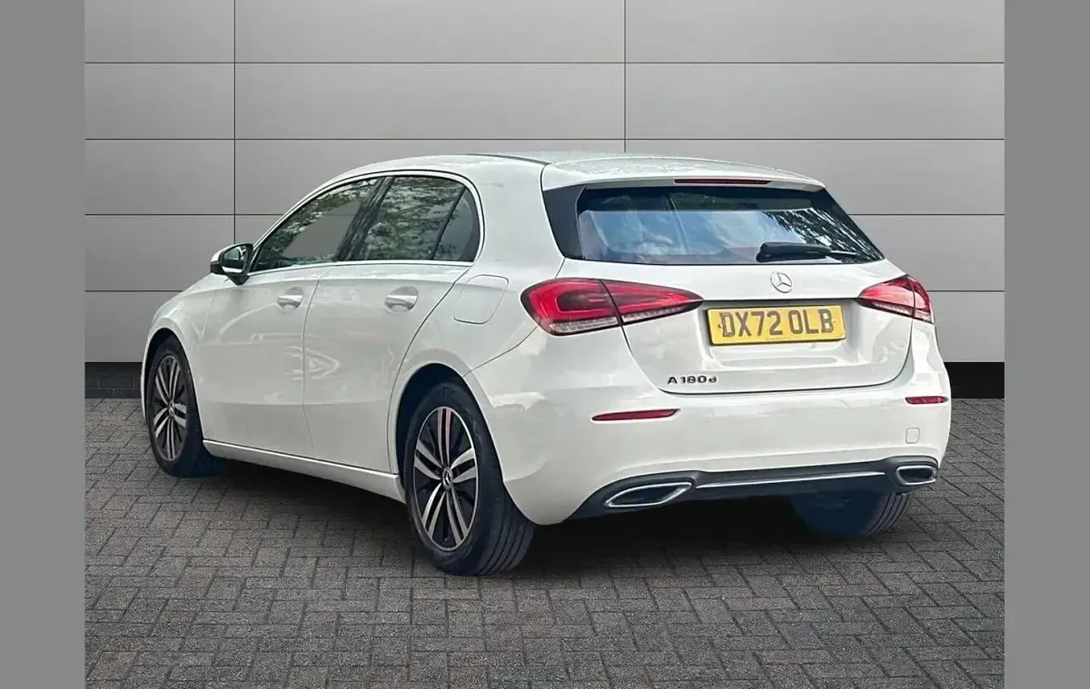 Used Mercedes A180 116 HP (85 kW) 2022 Digital white Hatchback