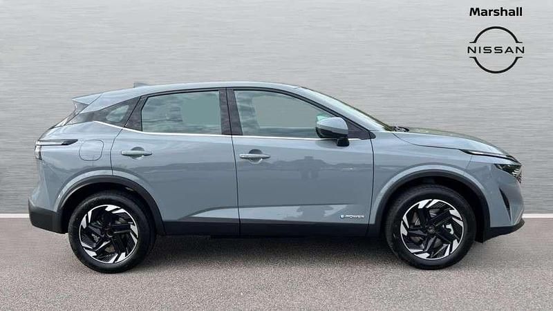 Used Nissan Qashqai Acenta Premium 190 HP (139 kW) 2025 Special metallic  ceramic grey SUV