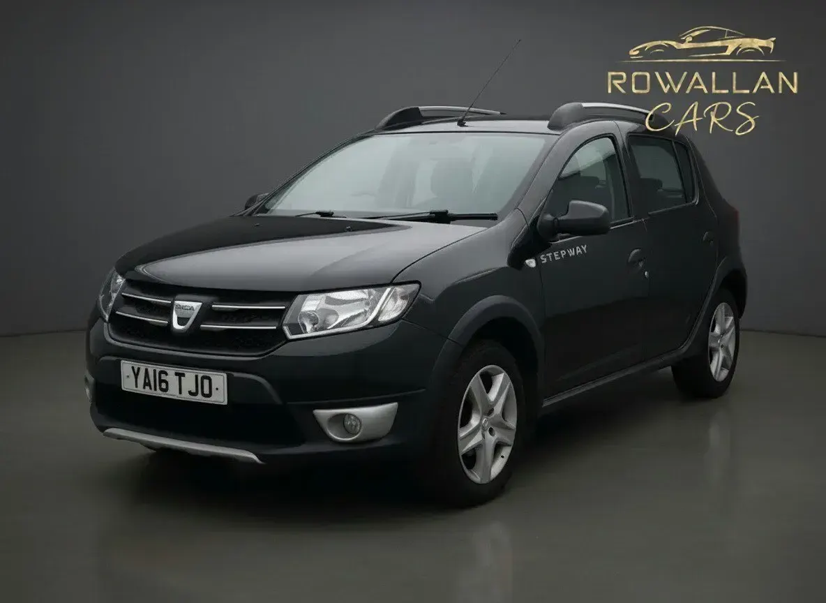 Used Dacia Sandero Lauréate 90 HP (66 kW) 2016 Black Hatchback