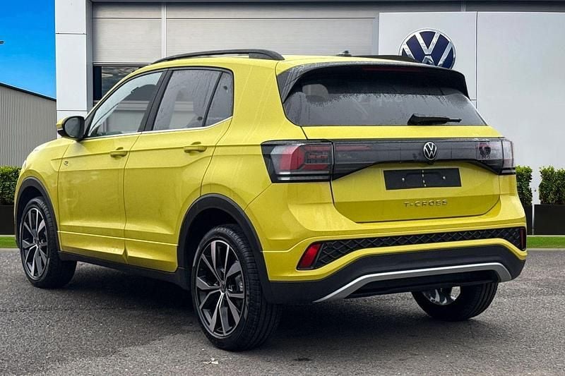 New VW T-Cross R-line 150 HP (110 kW) 2026 Yellow SUV
