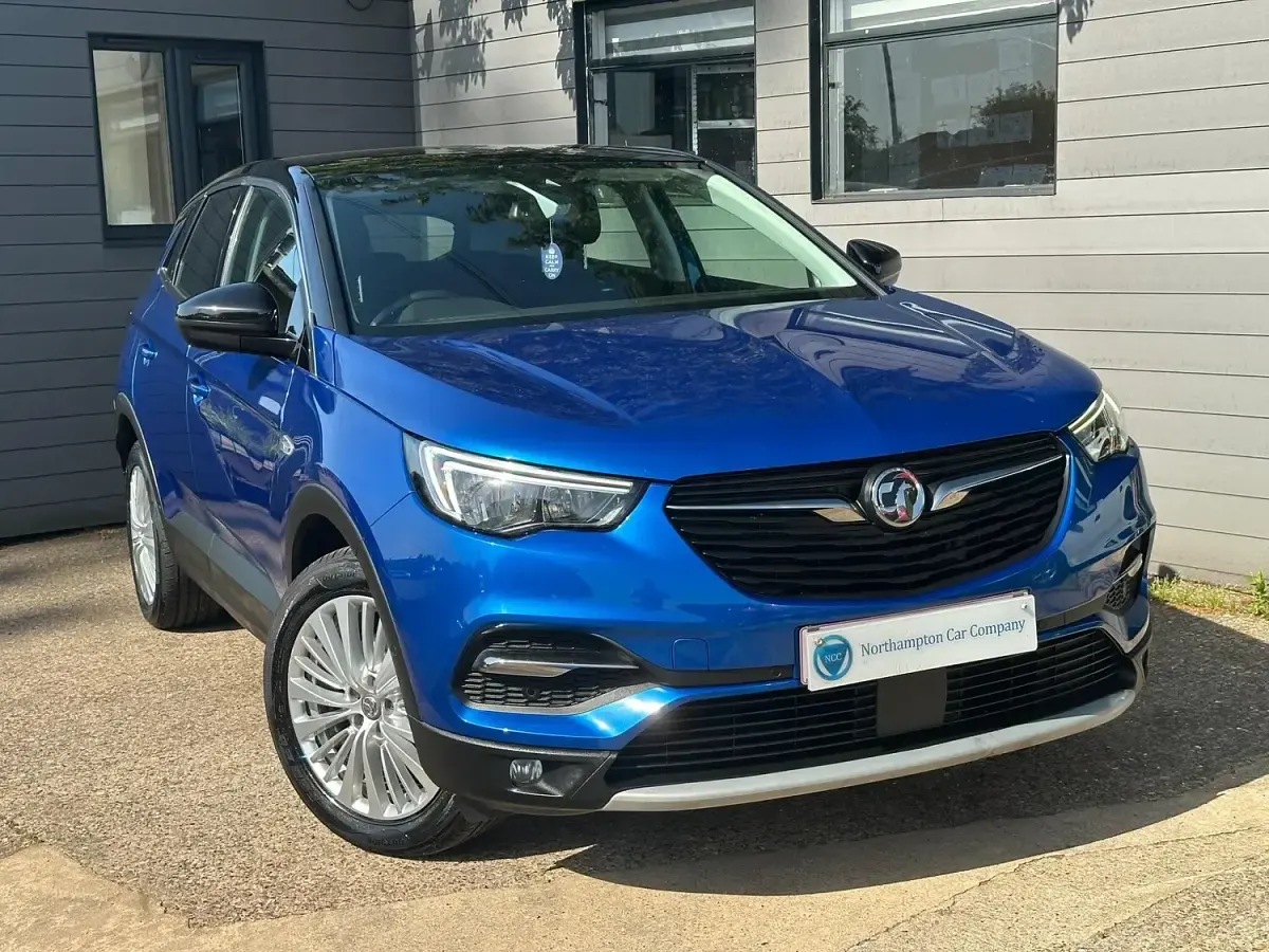 Used Vauxhall Grandland X Sport 130 HP (95 kW) 2019 Blue SUV