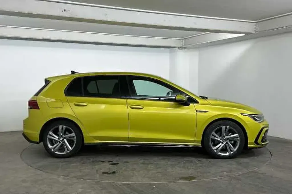 Używany VW Golf VIII 150 KM (110 kW) 2023