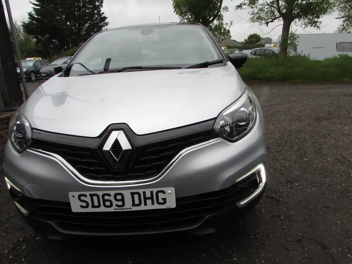 Used Renault Captur Iconic 2019 Silver SUV