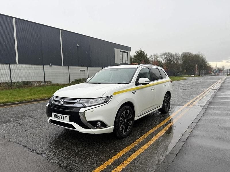 Used Mitsubishi Outlander P-HEV 2018 White