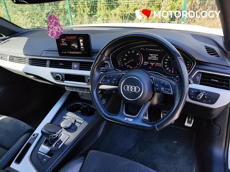 Used Audi A4 S-Line 150 HP (110 kW) 2018 White Sedan