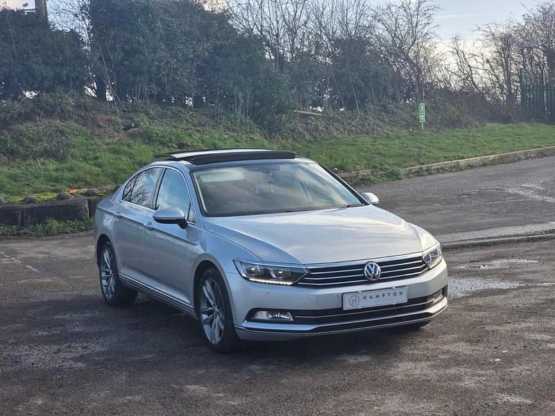 Usado VW Passat GT 150 HP (110 kW) 2019 Prateado Sedan