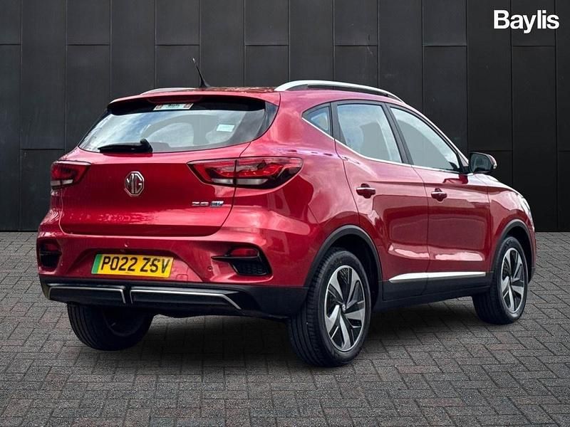 Used MG ZS Trophy 129 kW (176 HP) 2022 Red Hatchback