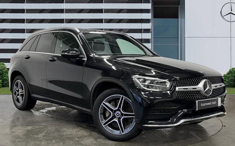 Used 2022 Mercedes 220 AMG line Estate | £22,326 (Super price) - Image 1/4