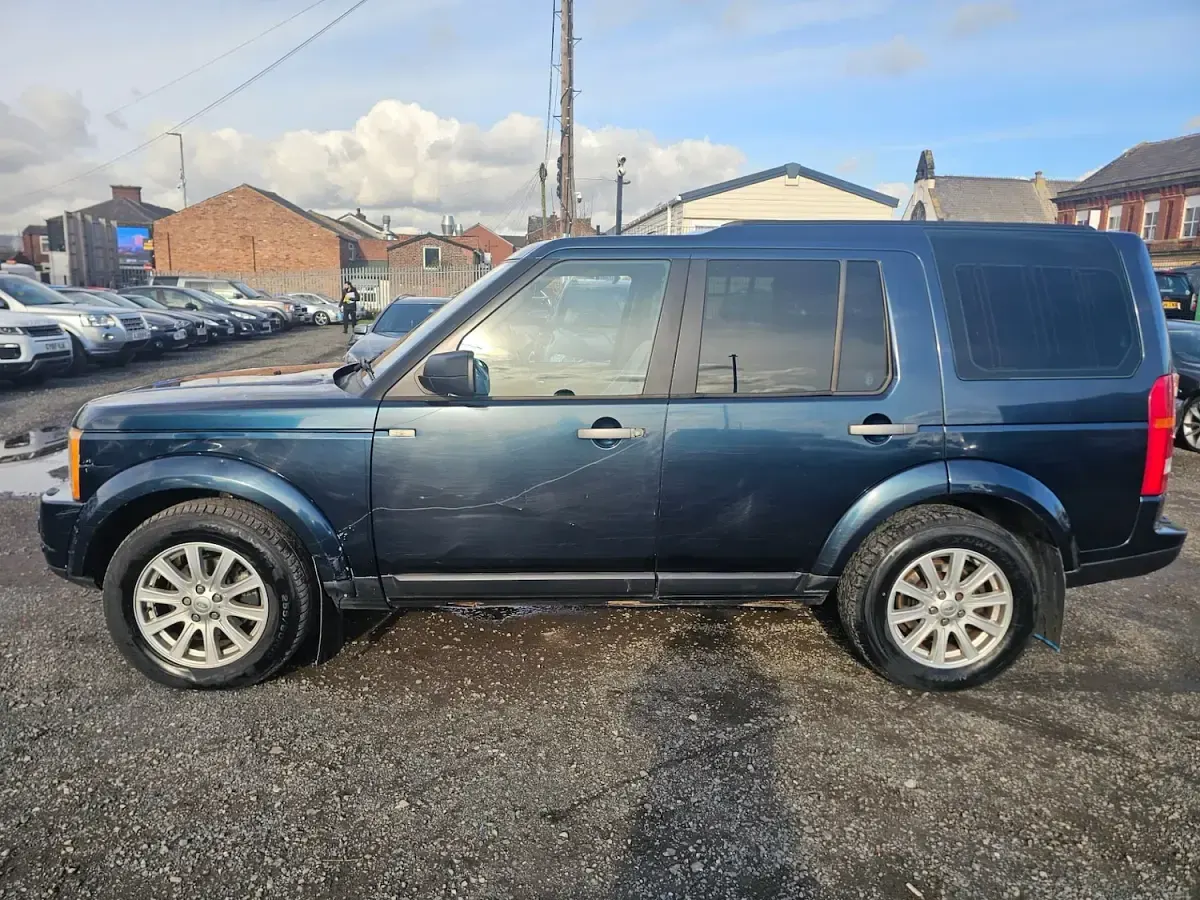 Used Land Rover Discovery 4 SE 2009 Blue SUV