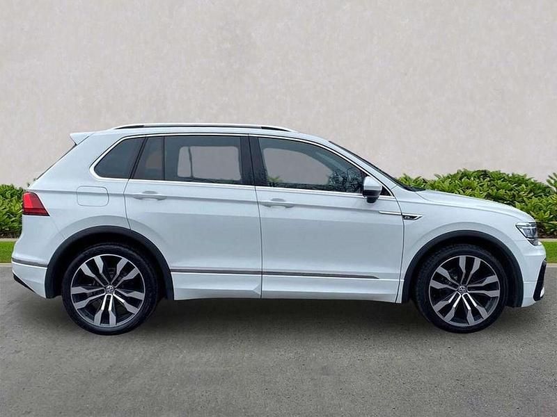 Used VW Tiguan R-line 150 HP (110 kW) 2018 White SUV