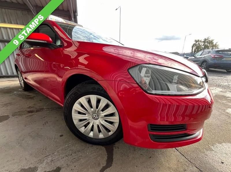 Used VW Golf VII S 85 HP (62 kW) 2015 Red Hatchback