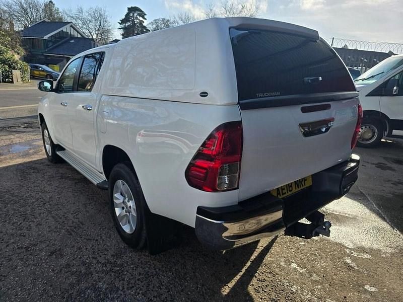 Used Toyota HiLux 2018 White Pickup