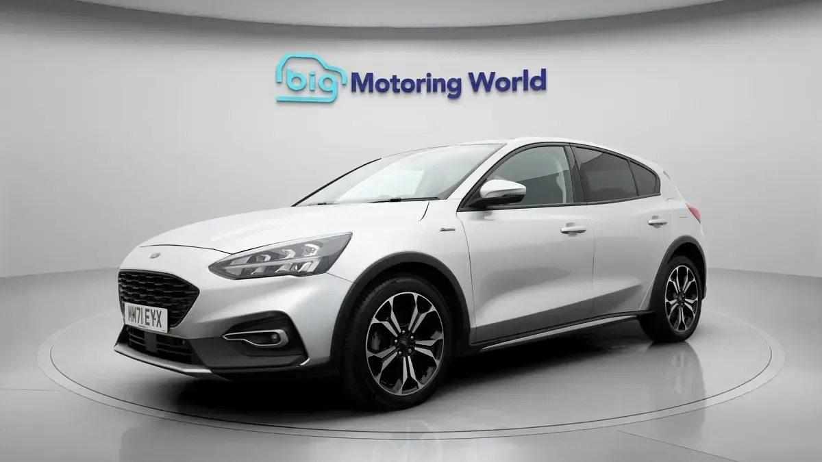 Used Ford Focus Active X 125 HP (91 kW) 2021 Silver Hatchback