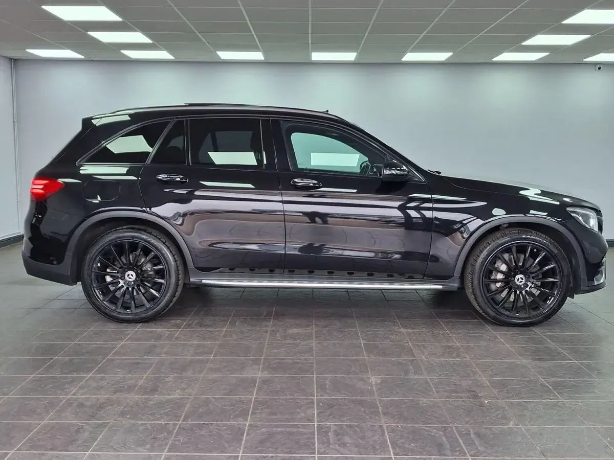 Used Mercedes GLC250 AMG line 2018 Black SUV