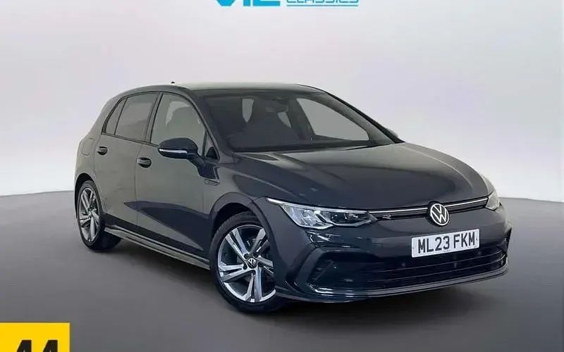 Usado VW Golf VIII R-line 150 CV (110 kW) 2023 Utilitario