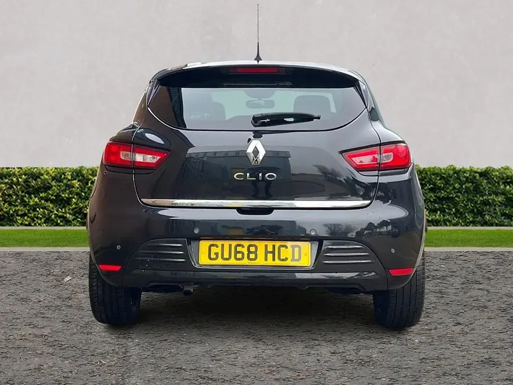 Used Renault Clio Iconic 90 HP (66 kW) 2018 Black Hatchback