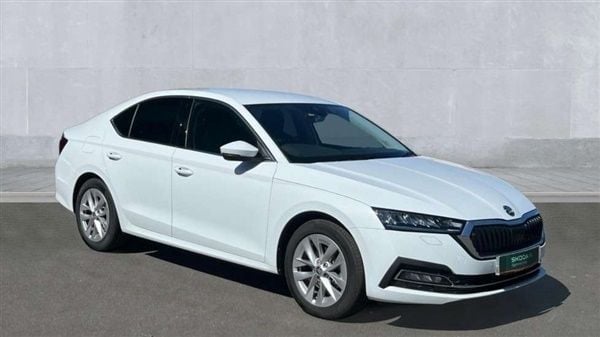 White Used 2024 Skoda Octavia SE L Hatchback | £19,950 (Fair price) - Image 1/4