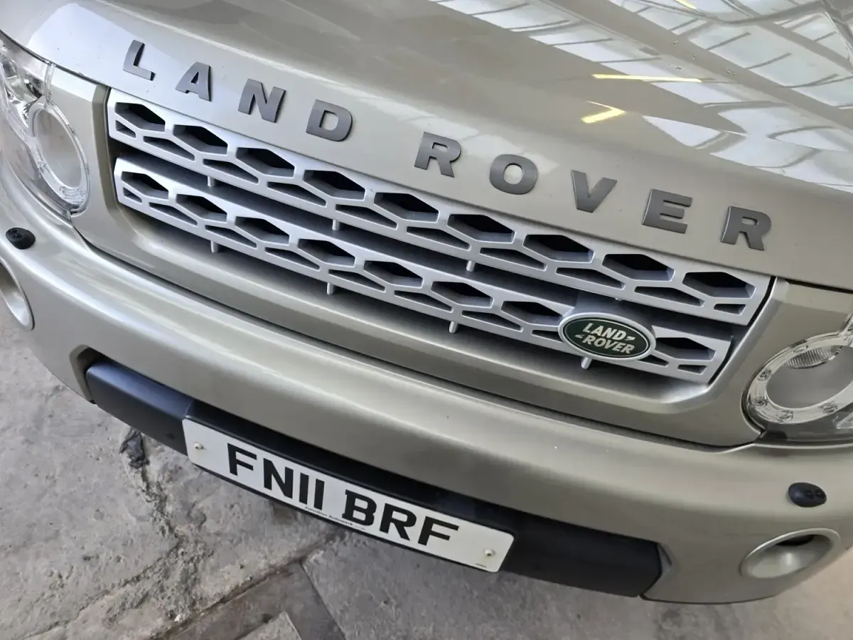 Used Land Rover Discovery 4 2011 Gold SUV
