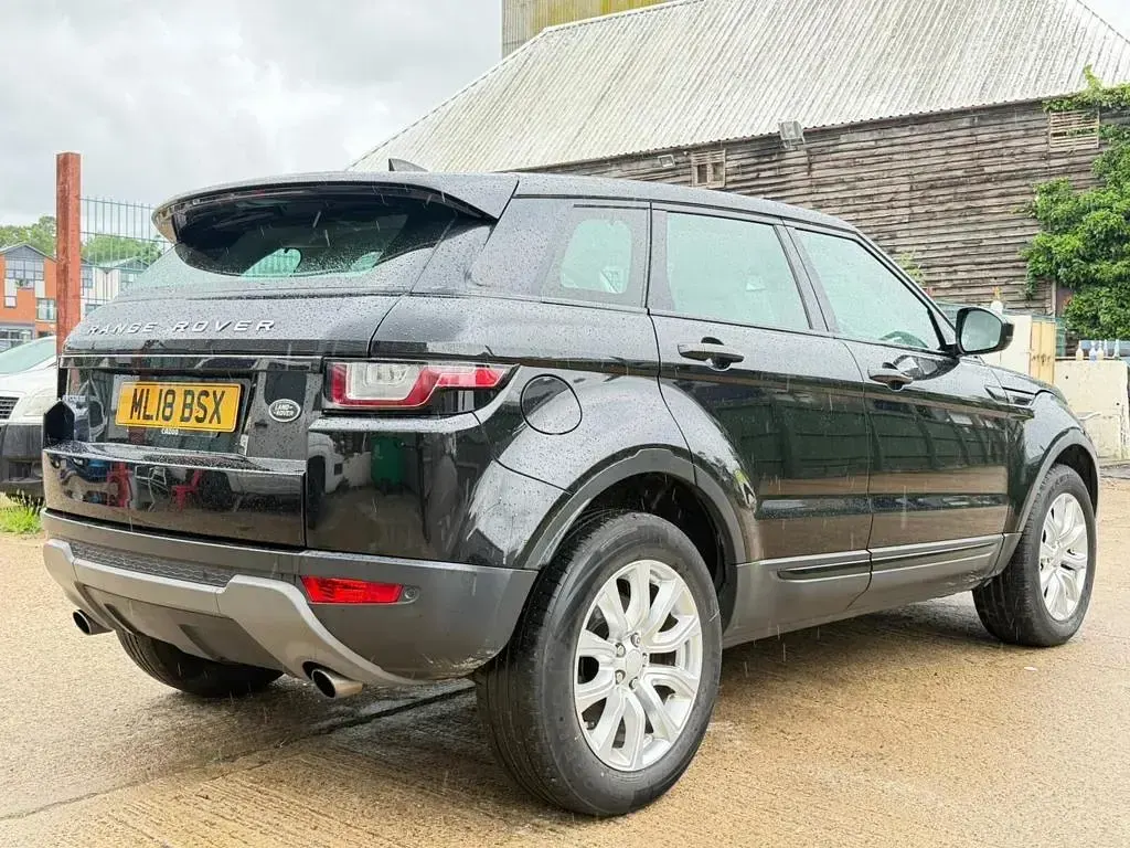 Used Land Rover Range Rover evoque SE 2018 Black SUV