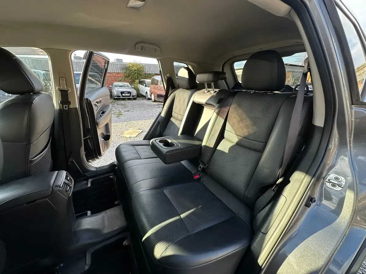 Used Nissan X-Trail 360º 177 HP (130 kW) 2015 Grey SUV