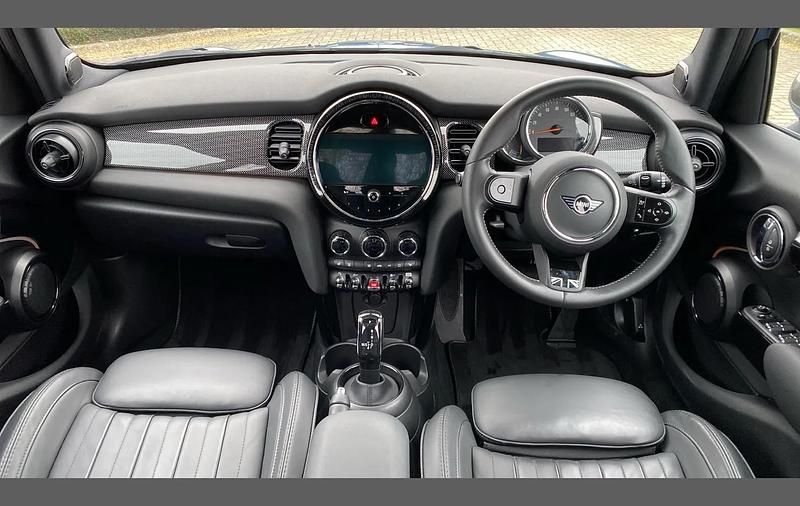 Used Mini Cooper Exclusive 134 HP (98 kW) 2022 Blue Hatchback