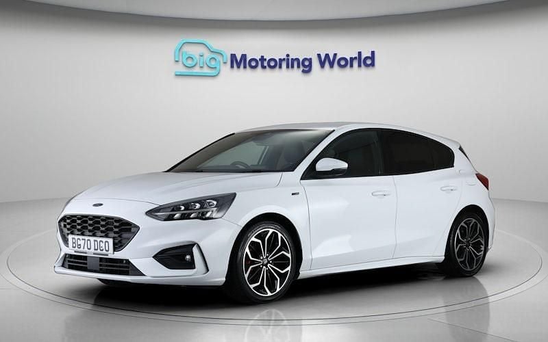 Used Ford Focus ST-Line X 125 HP (91 kW) 2020 White Hatchback