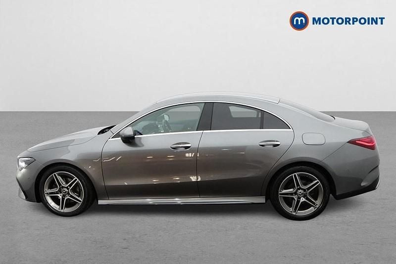 Used Mercedes CLA180 Executive 136 HP (100 kW) 2024 Grey Sedan