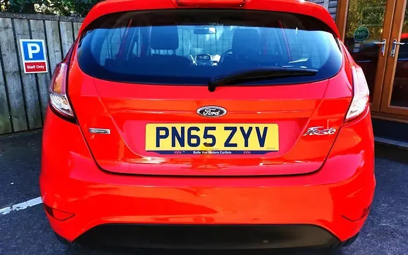 Usado Ford Fiesta Zetec 101 CV (74 kW) 2017 Utilitario