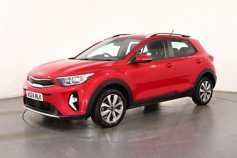 Used Kia Stonic 100 HP (73 kW) 2024 Red SUV