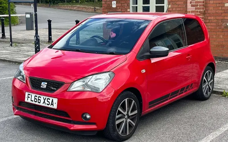 Begagnad Seat Mii FR-Line 75 HK (55 kW) 2016 Halvkombi