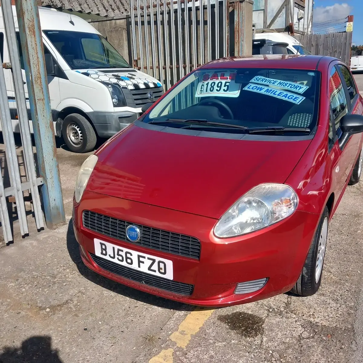 Used Fiat Grande Punto Active 65 HP (47 kW) 2006 Red Hatchback