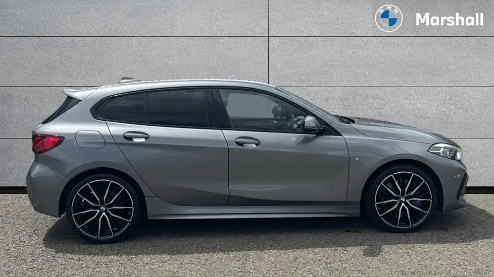 Used BMW 118 M Sport 136 HP (100 kW) 2023 Skyscraper grey metallic Hatchback