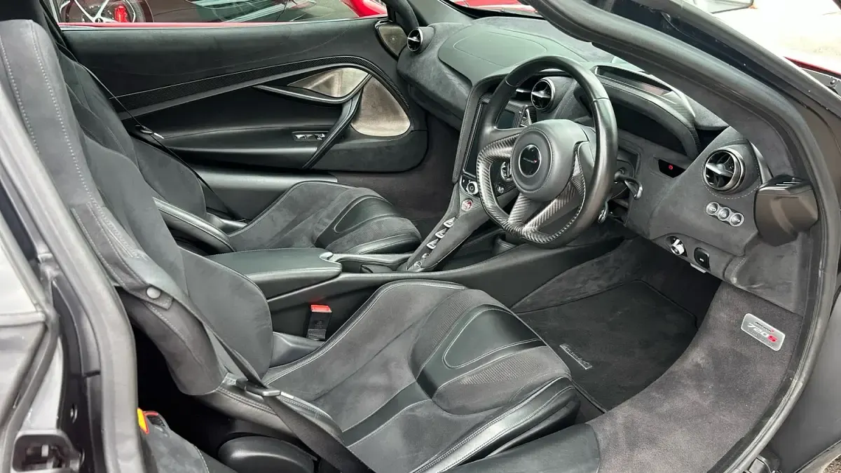 Used McLaren 720S 720 HP (529 kW) 2018 Red Coupe