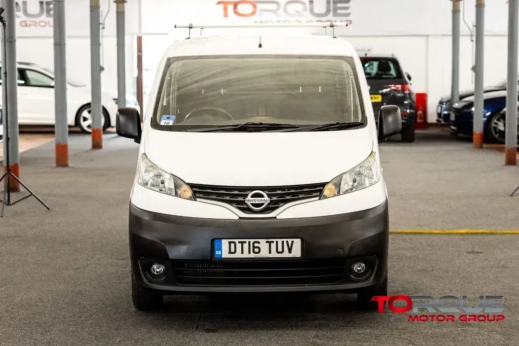 Used Nissan NV200 Acenta 110 HP (80 kW) 2016 White MPV