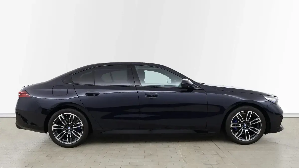Used BMW 530e M Sport 295 HP (216 kW) 2025 Black