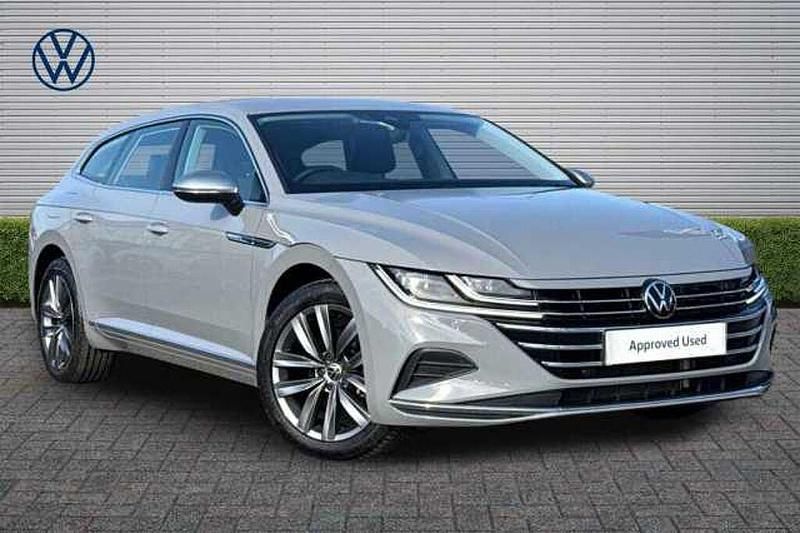Usado VW Arteon Elegance 218 HP (160 kW) 2023 Cinzento Carrinha