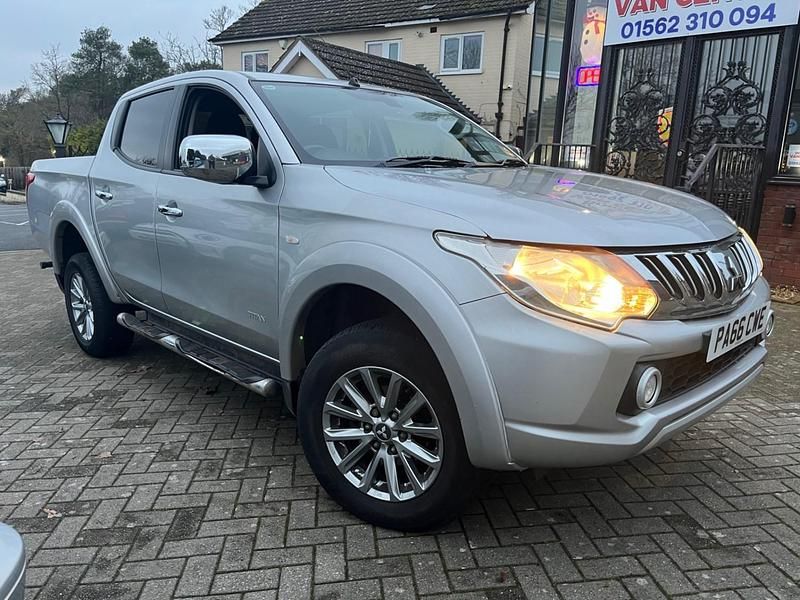 Silver Used 2017 Mitsubishi L200 Pickup | £8,650 (Good price) - Image 1/4