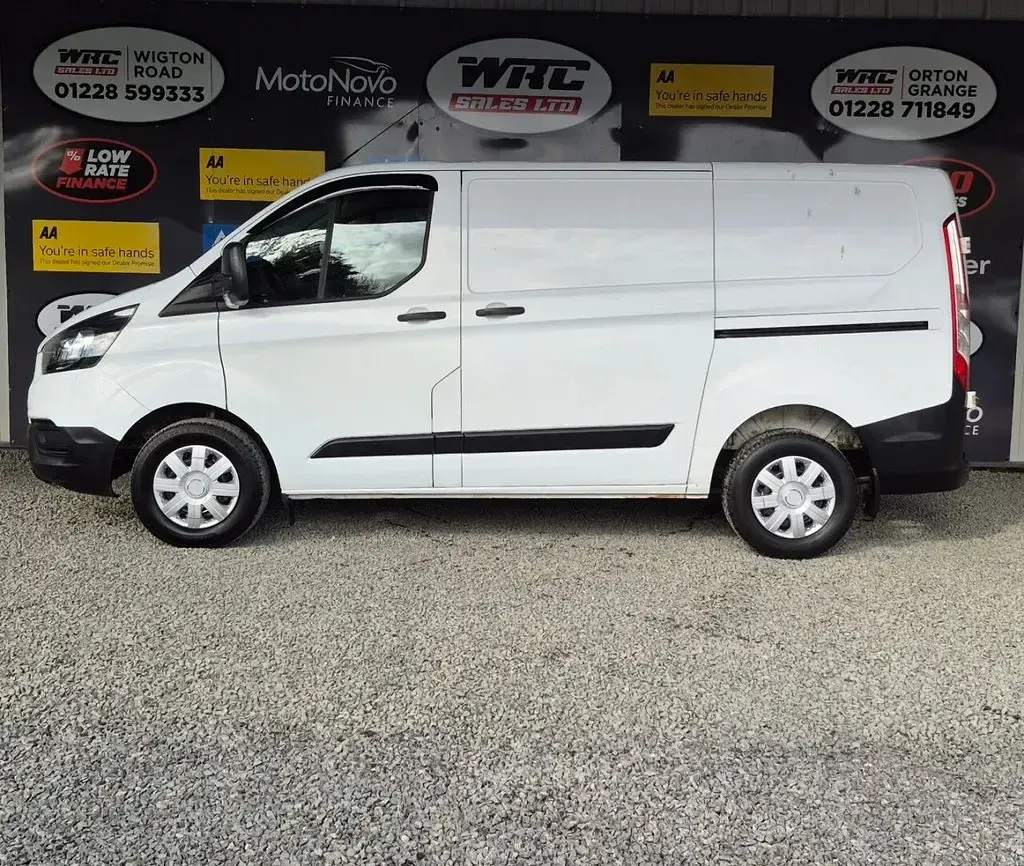 Used Ford Transit Custom 105 HP (77 kW) 2018 White Van
