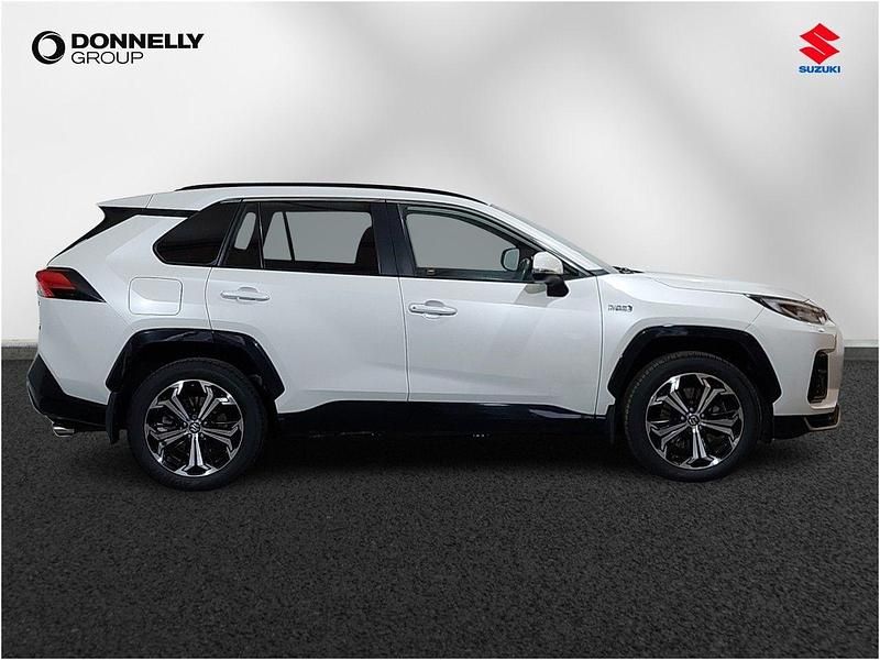 Używany Suzuki Across 306 KM (225 kW) 2023 Biały SUV