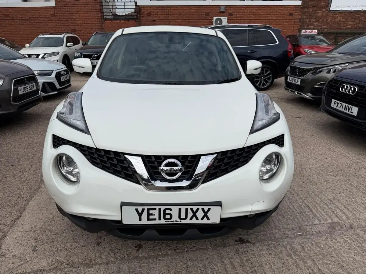 Used Nissan Juke Acenta 110 HP (80 kW) 2016 White SUV