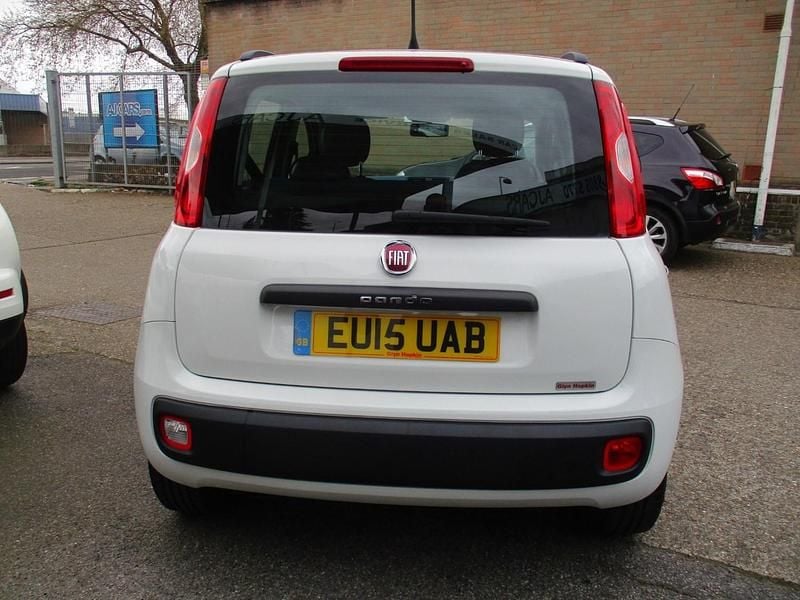 Used Fiat Panda Lounge 69 HP (50 kW) 2015 White Hatchback
