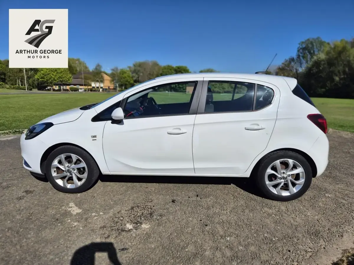 Second-hand Vauxhall Corsa SRi 90 CP (66 kW) 2016 Alb Hatchback