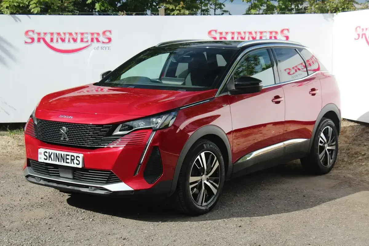 Used Peugeot 3008 GT 129 HP (94 kW) 2023 Red SUV