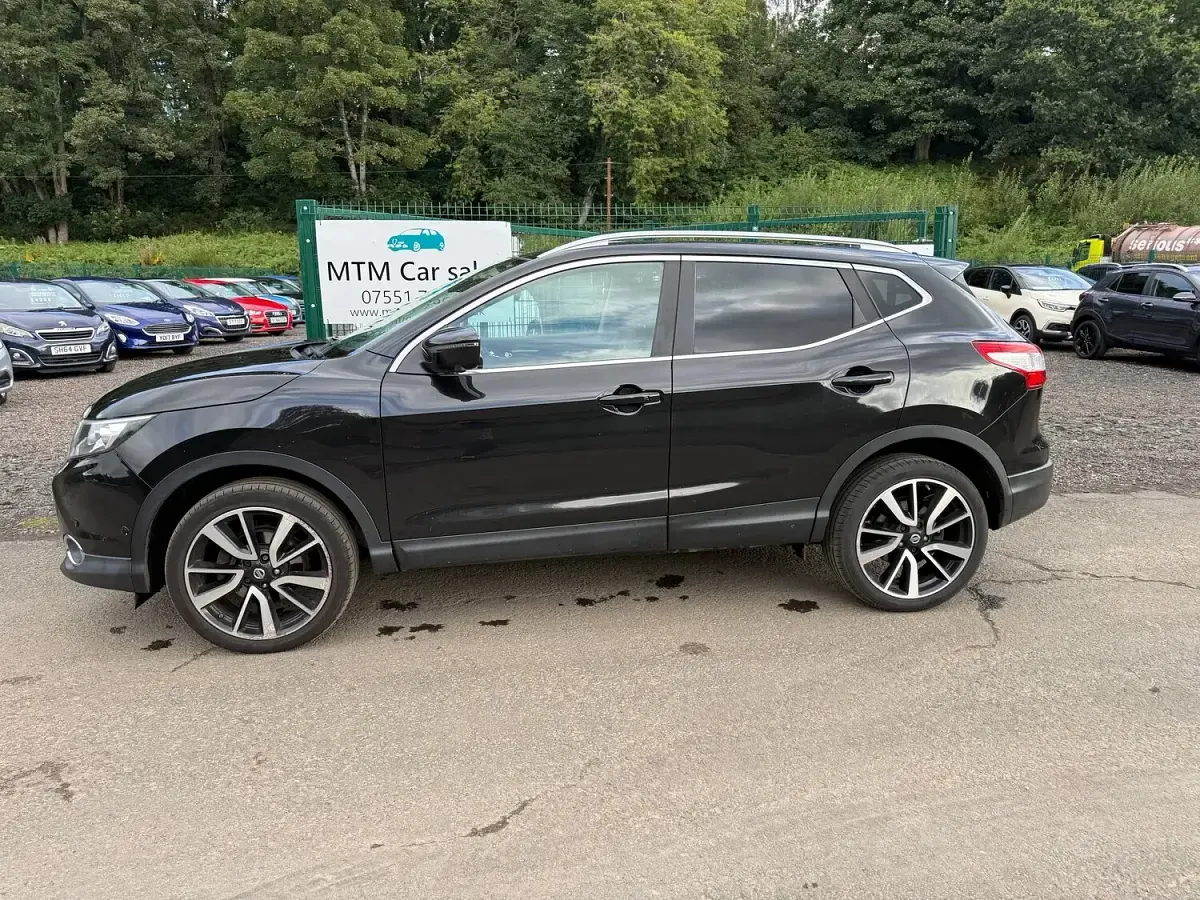 Used Nissan Qashqai S 130 HP (95 kW) 2015 Black SUV