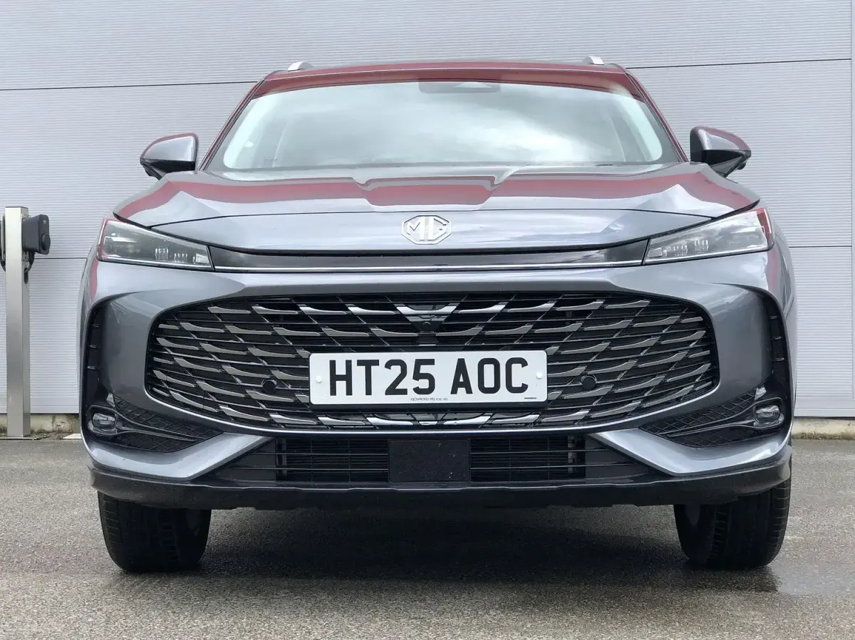 Used MG HS SE 170 HP (125 kW) 2025 Grey SUV